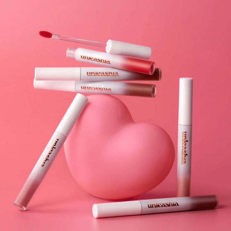 UNLEASHIA Luv Hug Velvet Tint